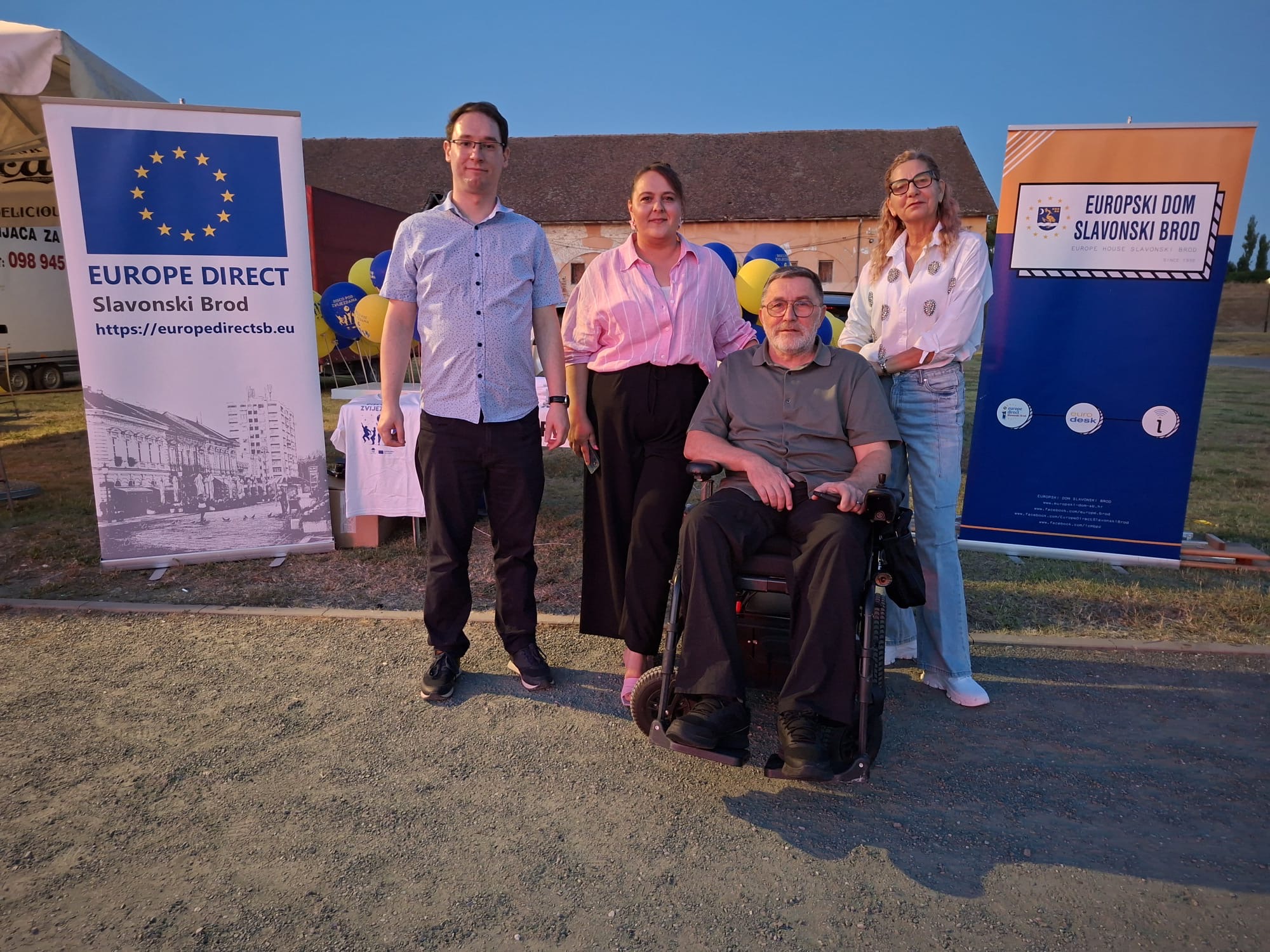 Disco pod zvijezdama ponovno spojio generacije u Tvrđavi Brod